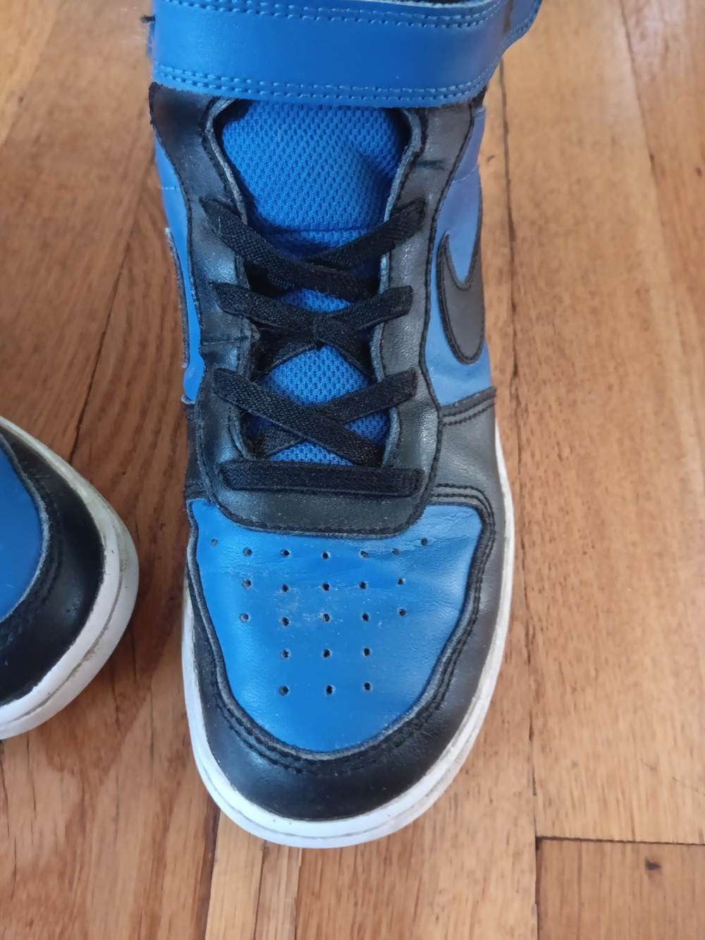 Nike Kids High-Top Sneakers in Royal Blue and Black - Picture 5 of 15